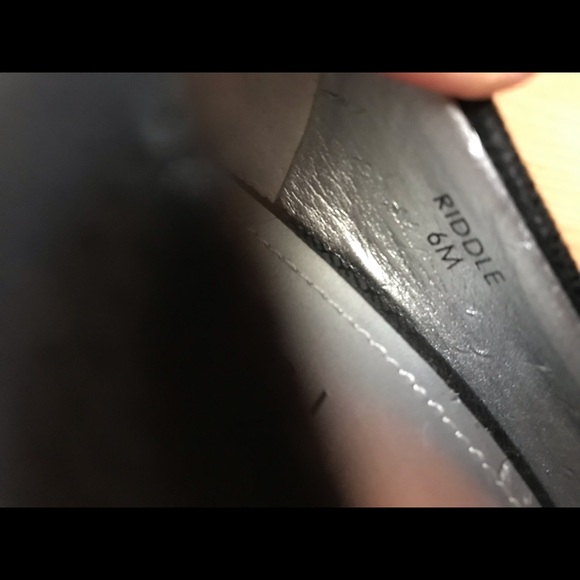 Tahari open toe heels - Picture 5 of 7